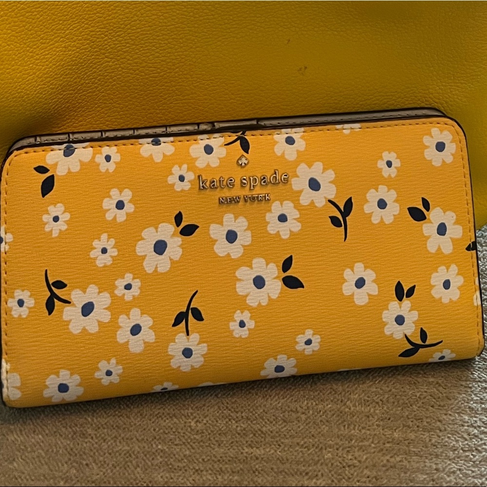 Yellow Wallet